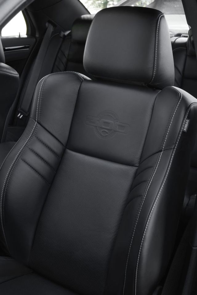 Chrysler 300C foto 24