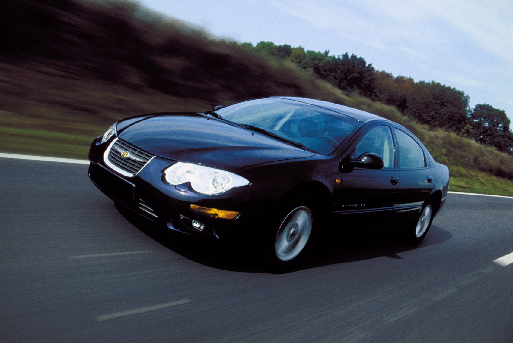 Chrysler 300M photo 10