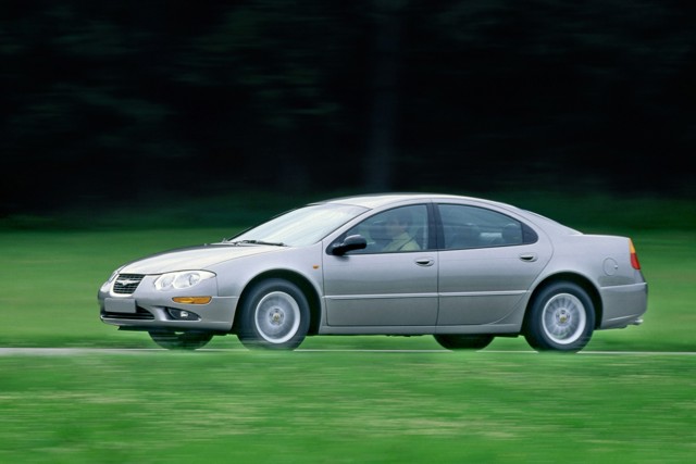 Chrysler 300M photo 14
