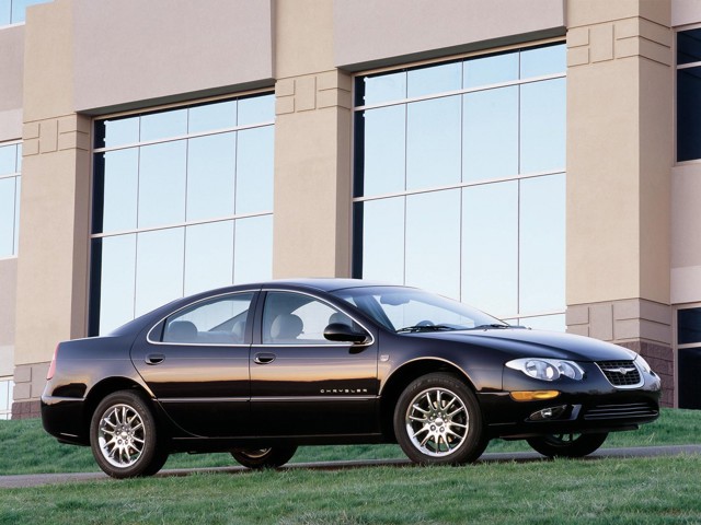 Chrysler 300M photo 16