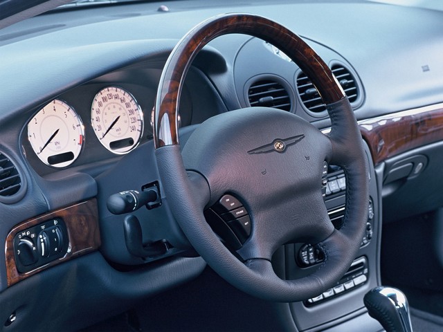 Chrysler 300M photo 20