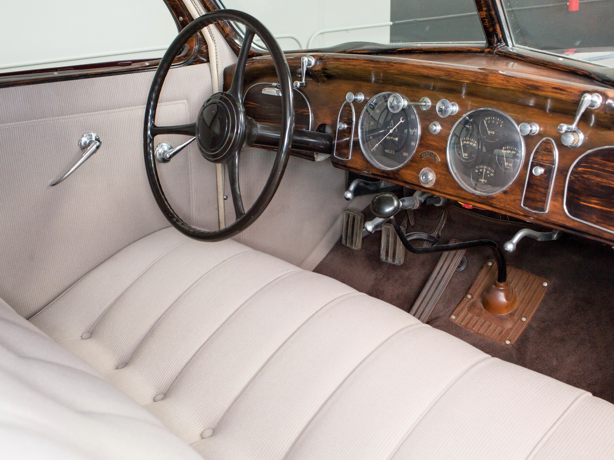 Chrysler Airflow photo 37