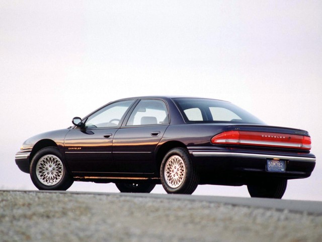 Chrysler Concorde photo 2