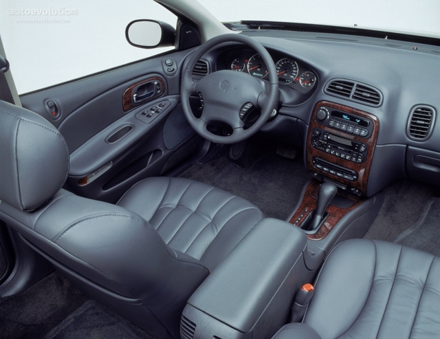 Chrysler Concorde photo 18