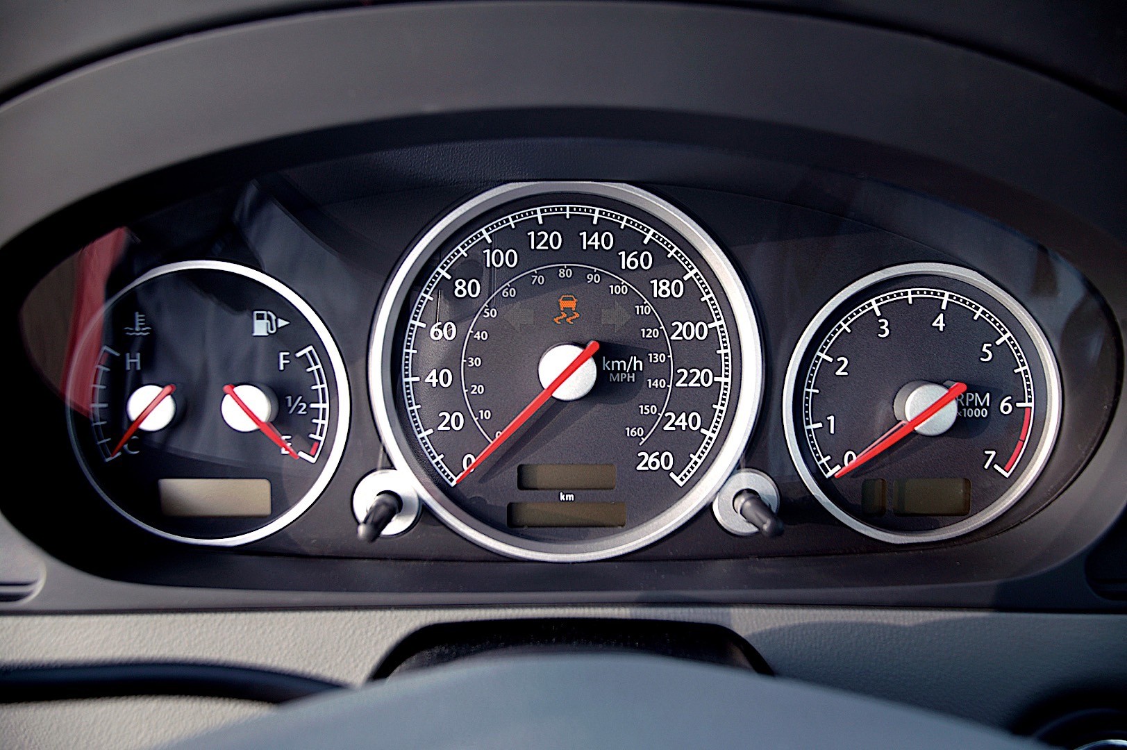 Chrysler Crossfire photo 41