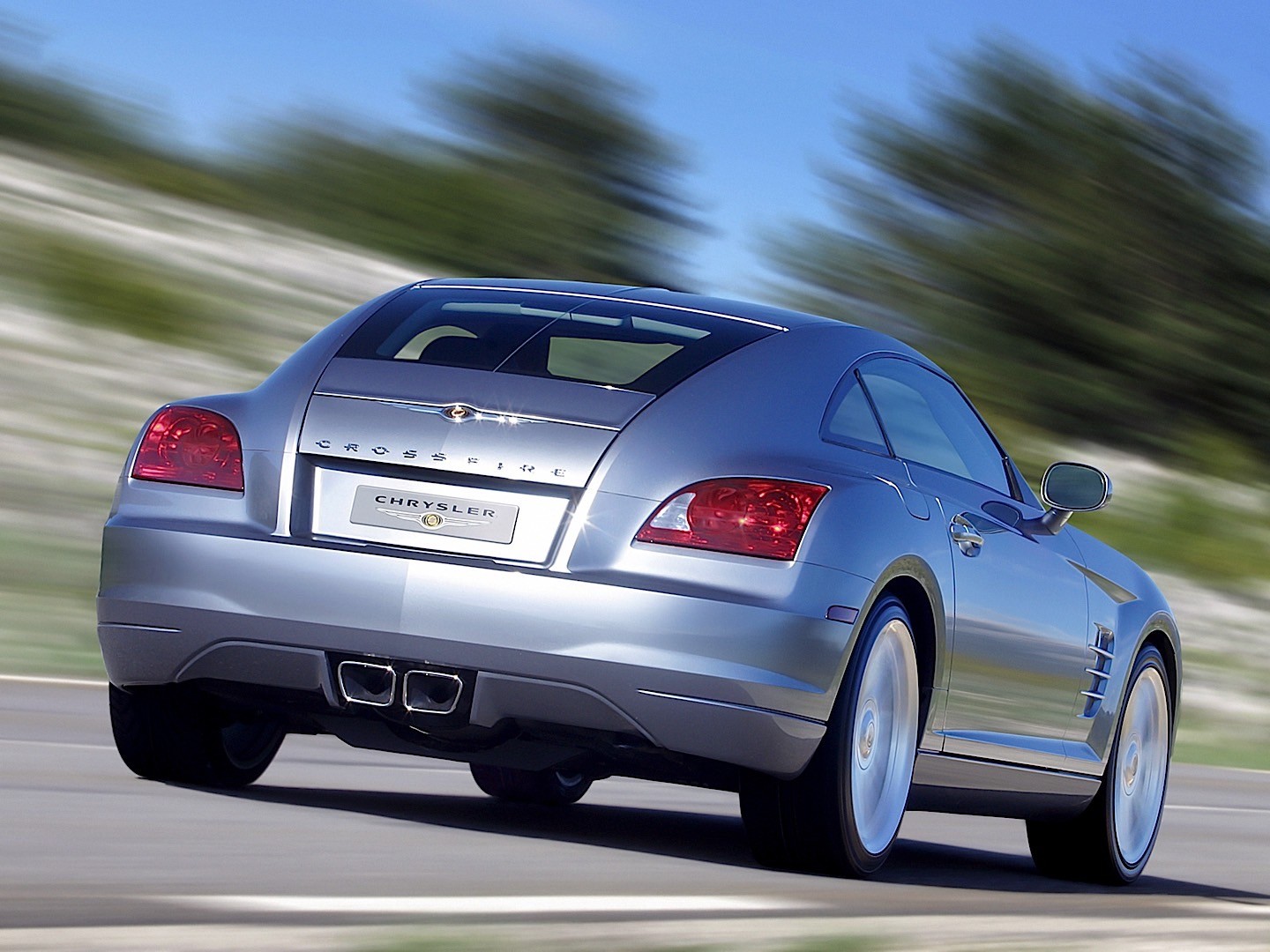 Chrysler Crossfire photo 11