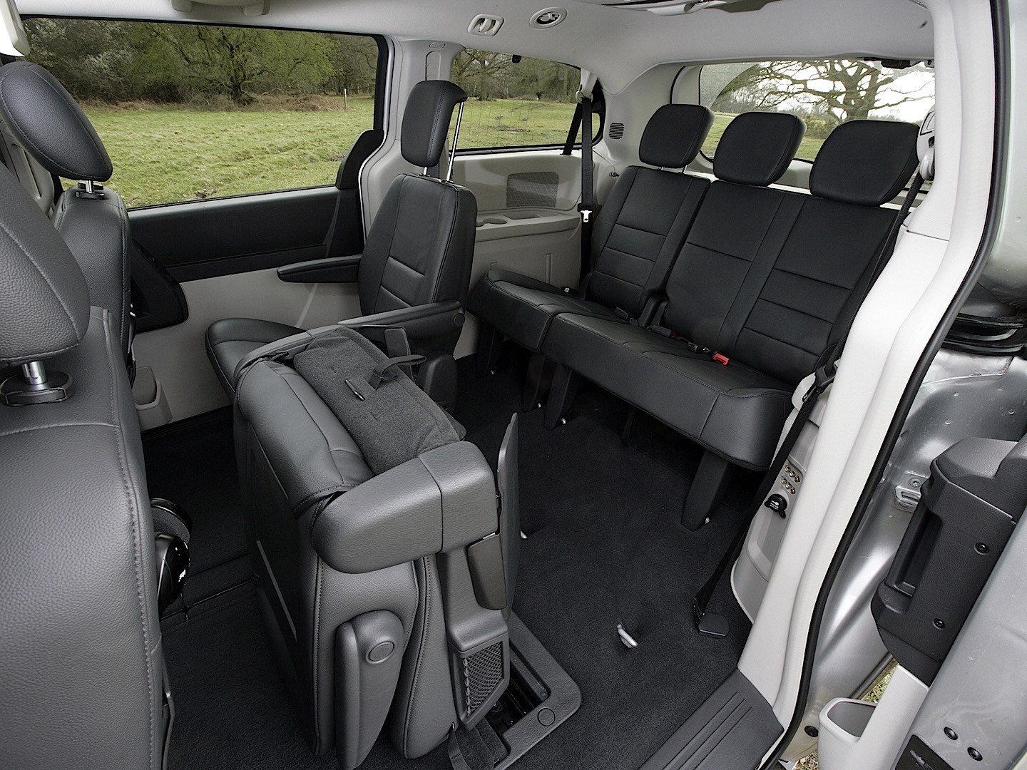 Chrysler Grand Voyager (As) photo 55