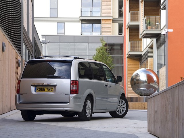 Chrysler Grand Voyager (As) photo 14