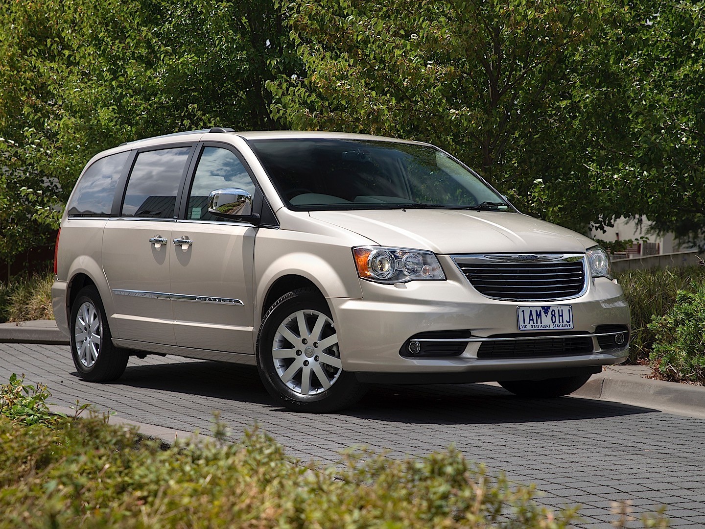 Chrysler Grand Voyager (As) photo 16
