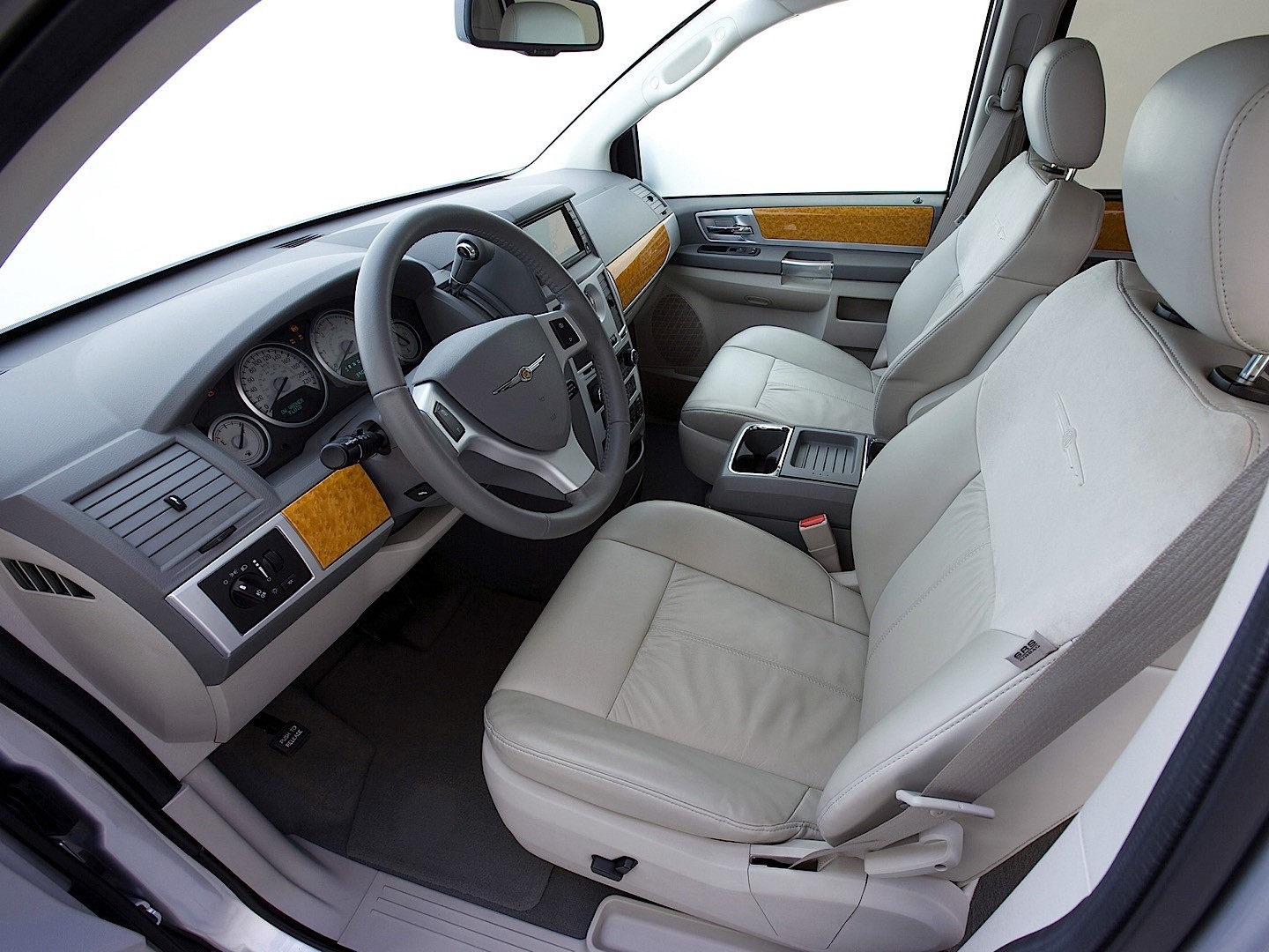 Chrysler Grand Voyager (As) photo 46