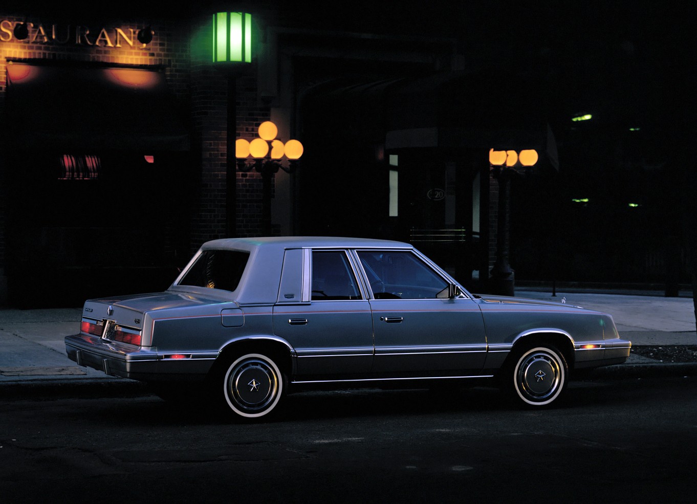 Chrysler Lebaron photo 3