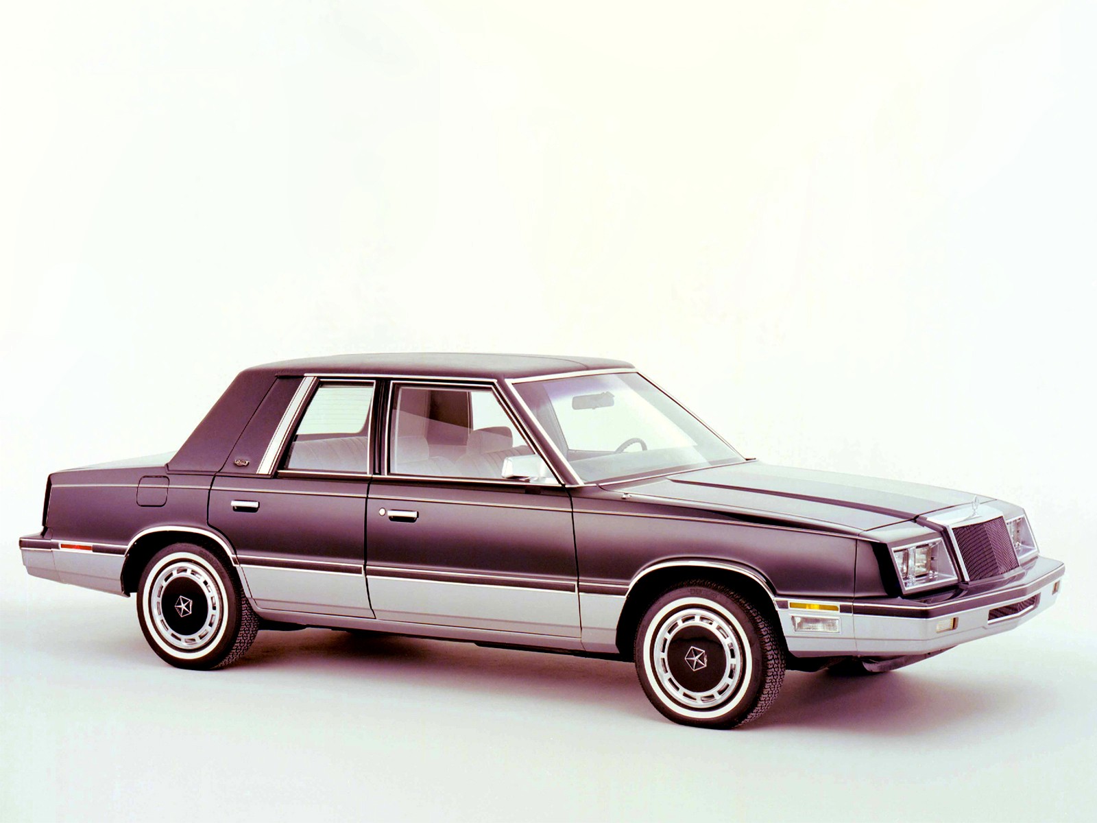 Chrysler Lebaron photo 8