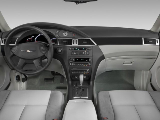 Chrysler Pacifica photo 36