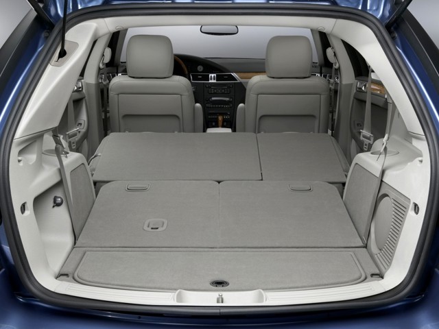 Chrysler Pacifica photo 38