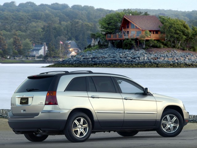 Chrysler Pacifica photo 12