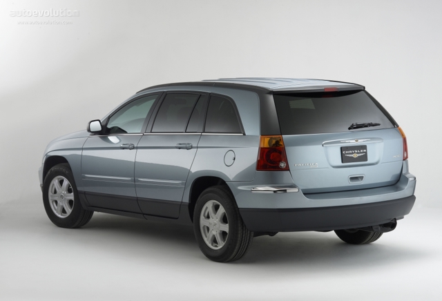 Chrysler Pacifica photo 4