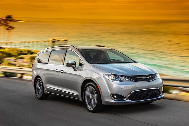 Chrysler Pacifica photo 34