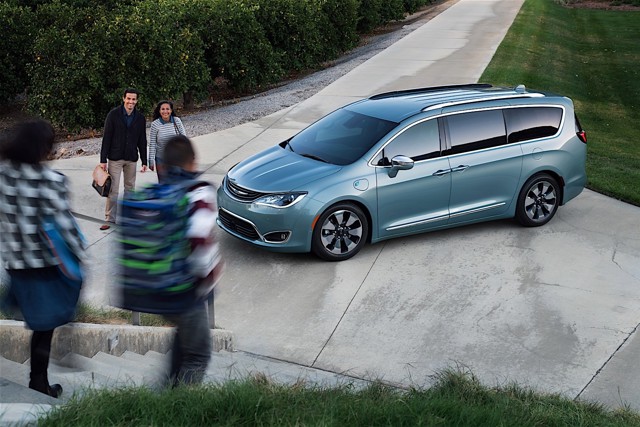 Chrysler Pacifica photo 41