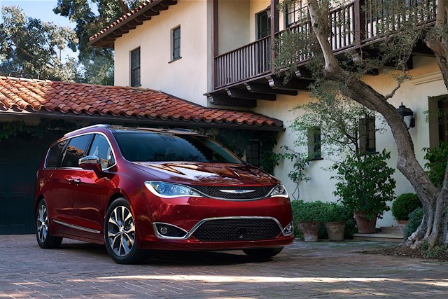 Chrysler Pacifica photo 52