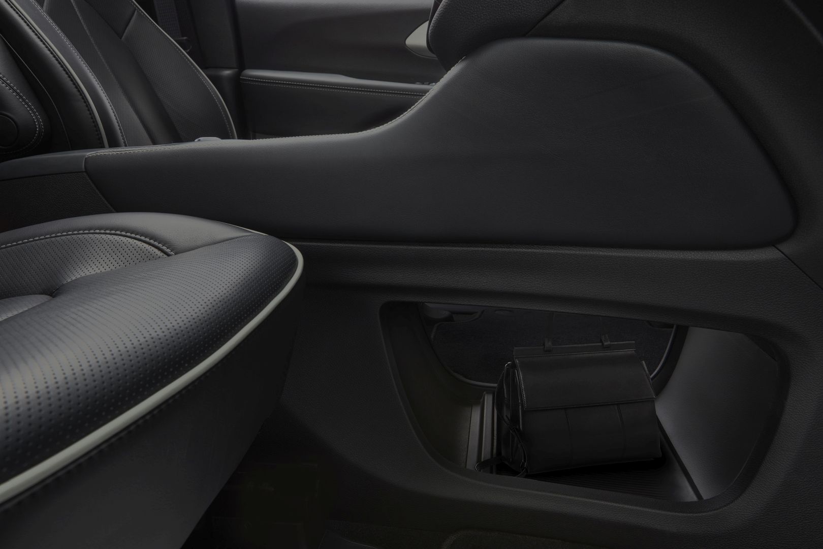 Chrysler Pacifica photo 123