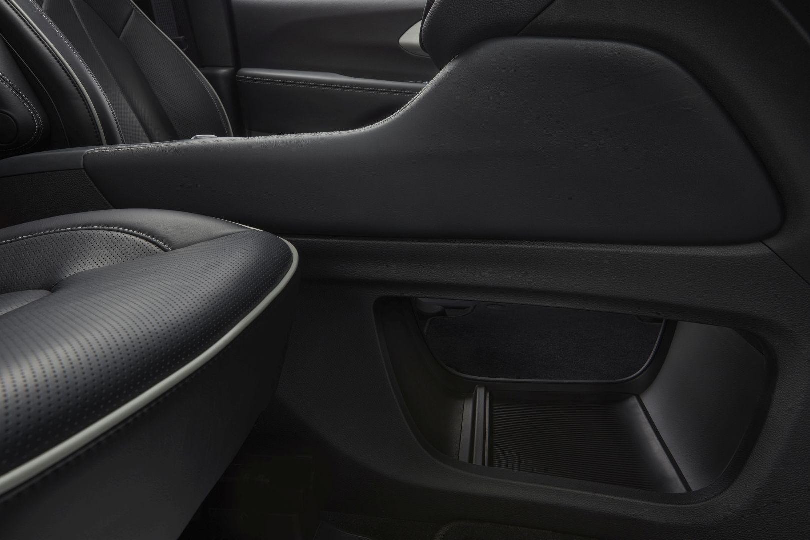 Chrysler Pacifica photo 125