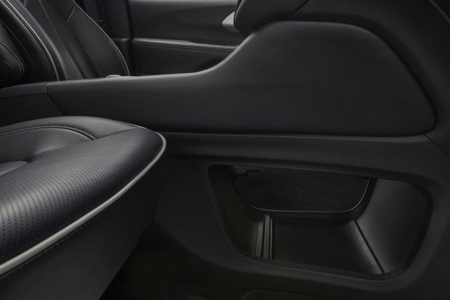 Chrysler Pacifica photo 125
