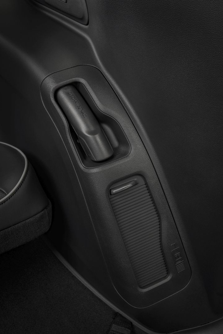 Chrysler Pacifica photo 128