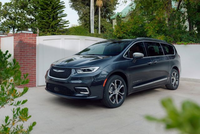 Chrysler Pacifica photo 68