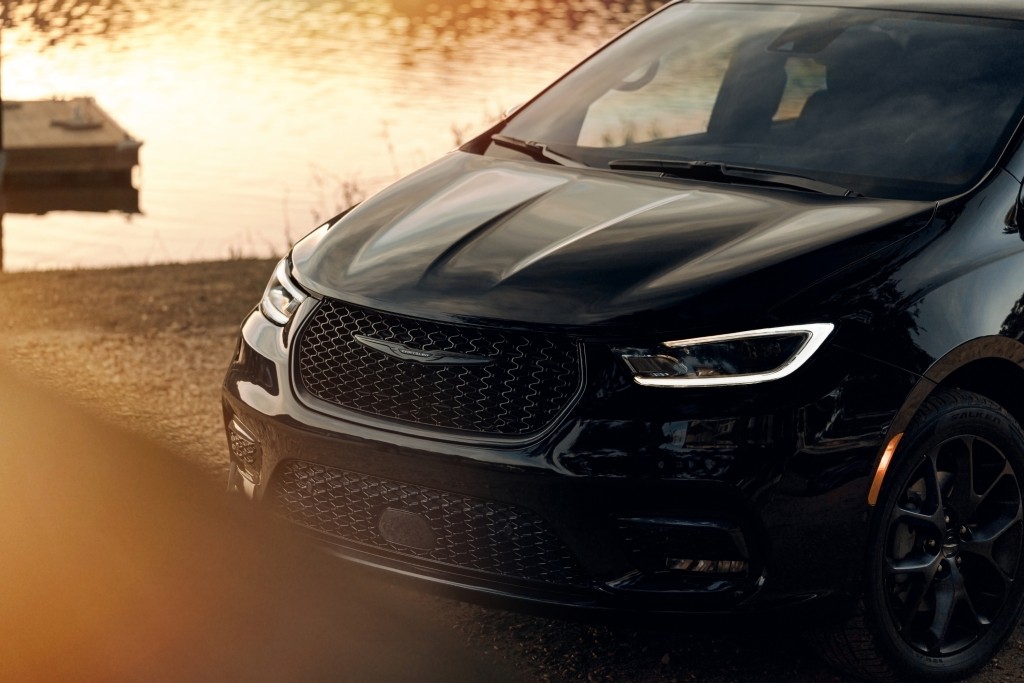 Chrysler Pacifica photo 29