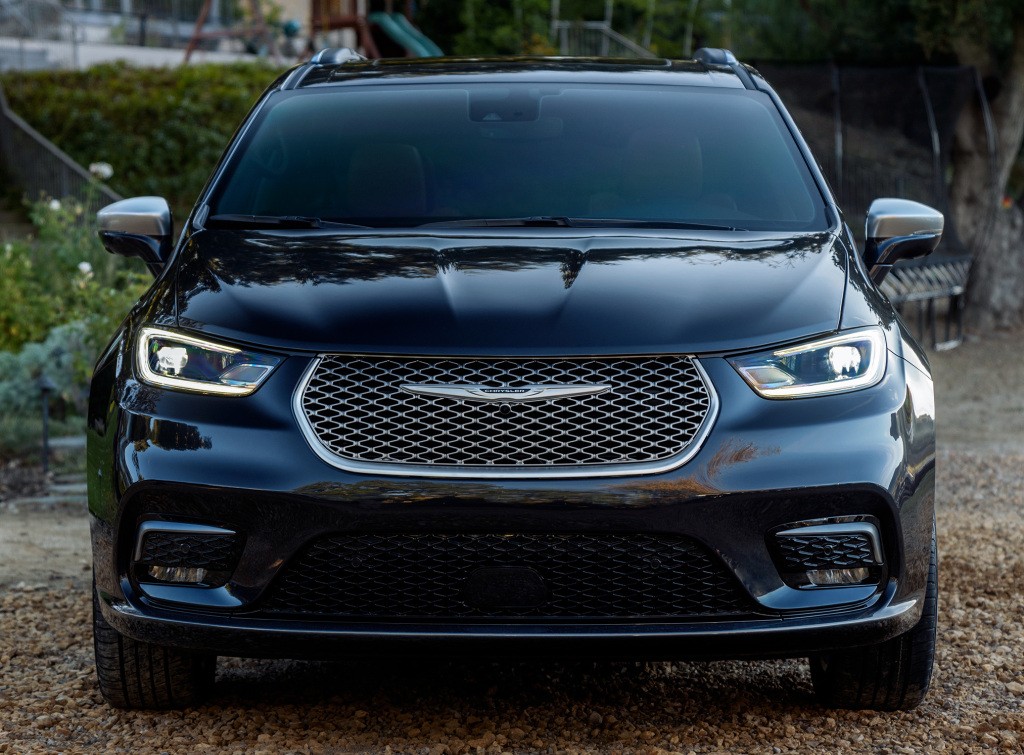 Chrysler Pacifica photo 35