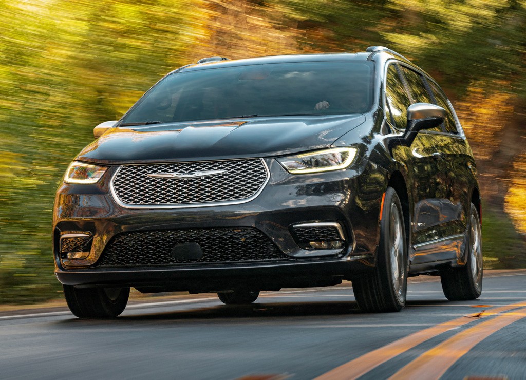 Chrysler Pacifica photo 38