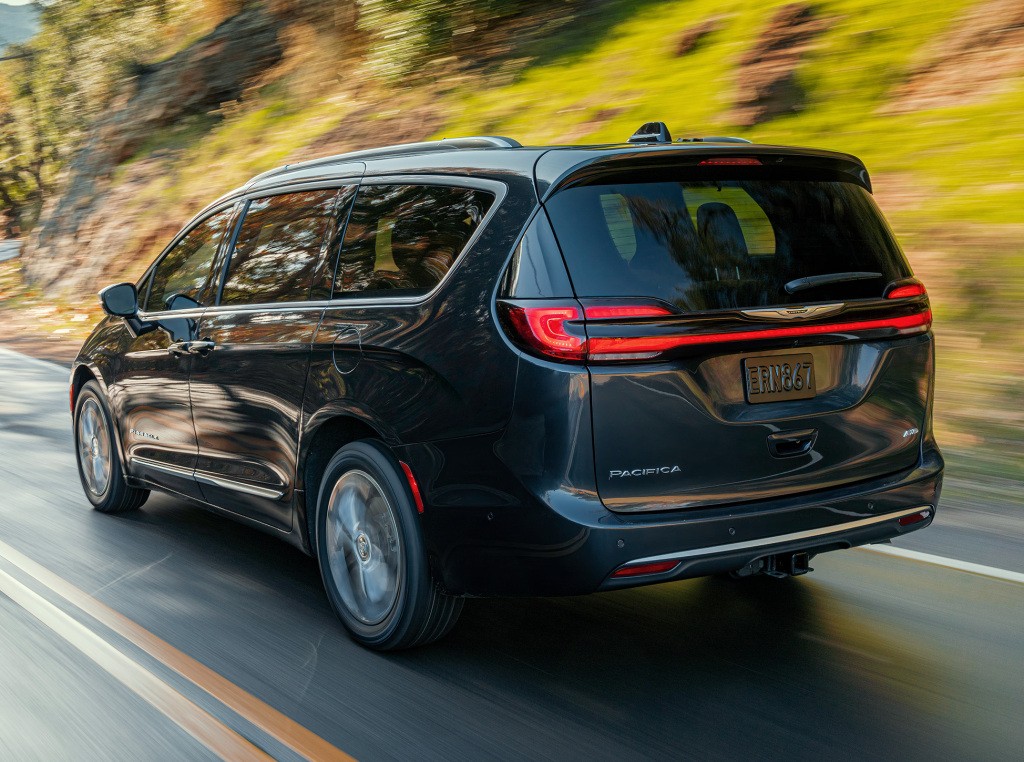 Chrysler Pacifica photo 50