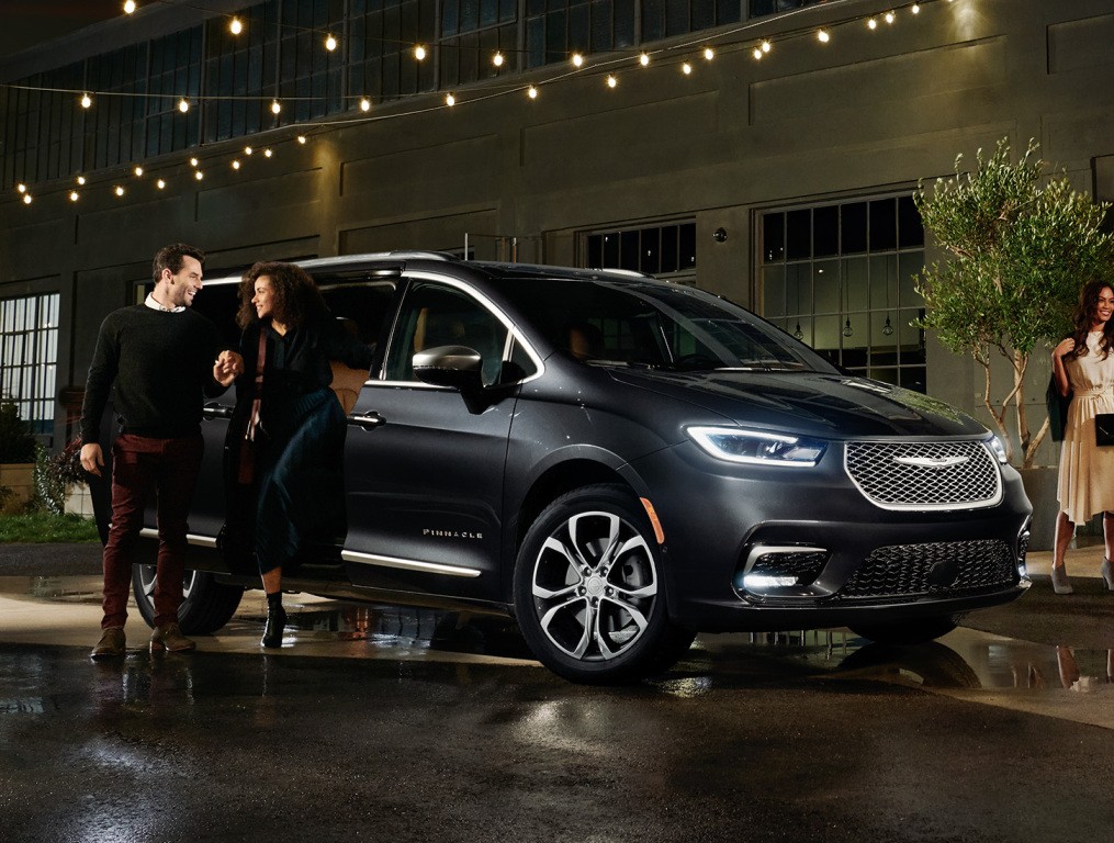Chrysler Pacifica photo 53