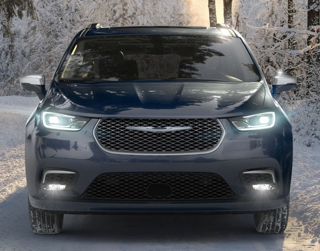 Chrysler Pacifica photo 55