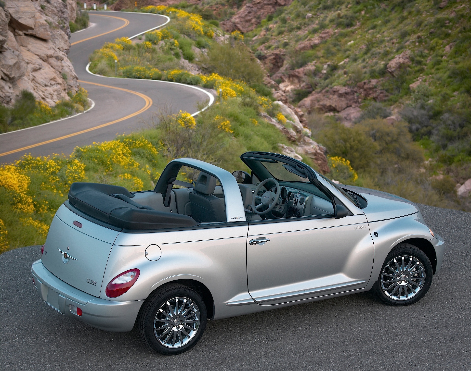 Chrysler Pt Cruiser Convertible photo 12