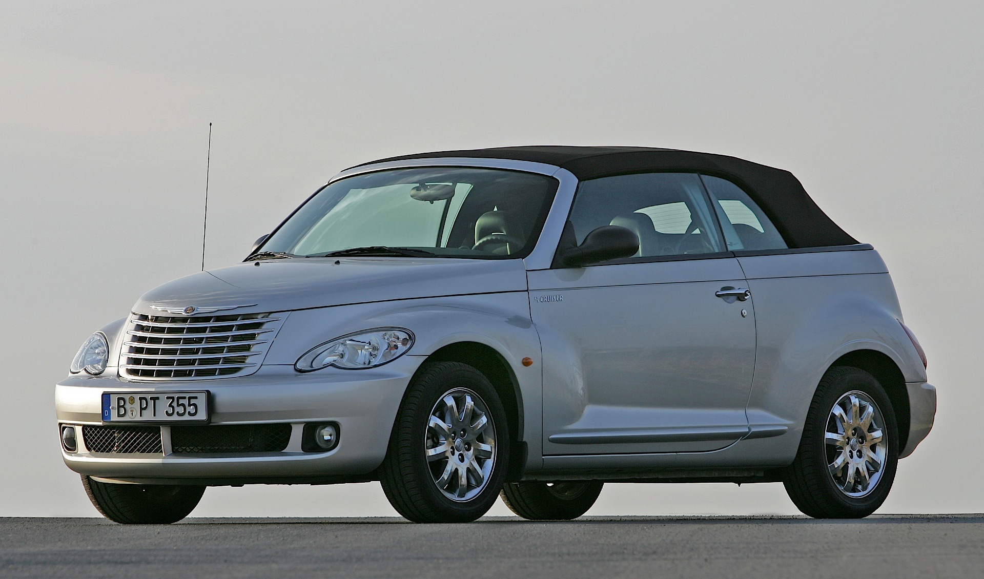 Chrysler Pt Cruiser Convertible photo 16
