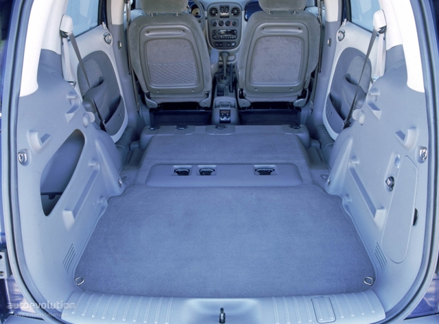 Chrysler Pt Cruiser photo 11