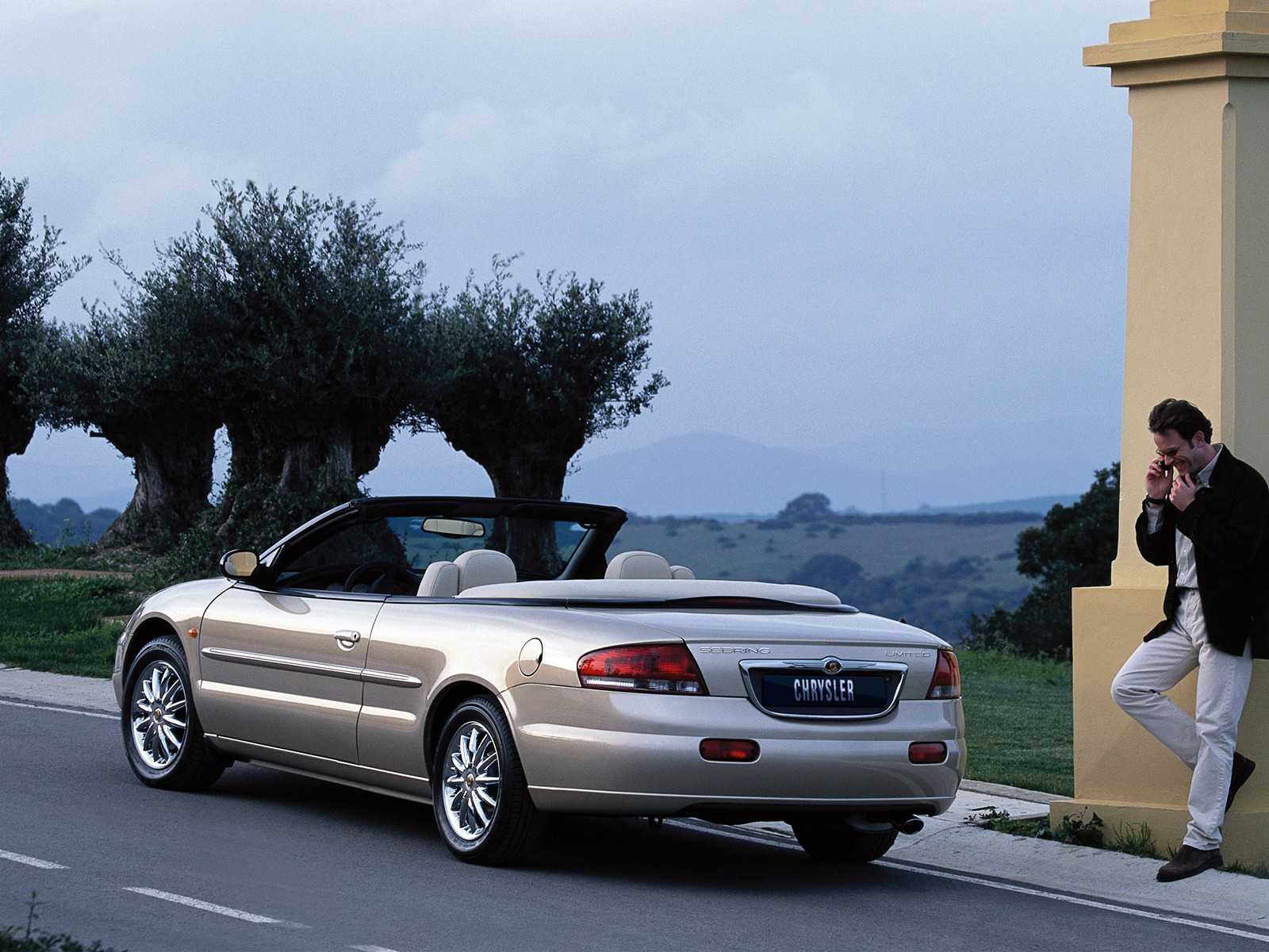 Chrysler Sebring Convertible photo 5