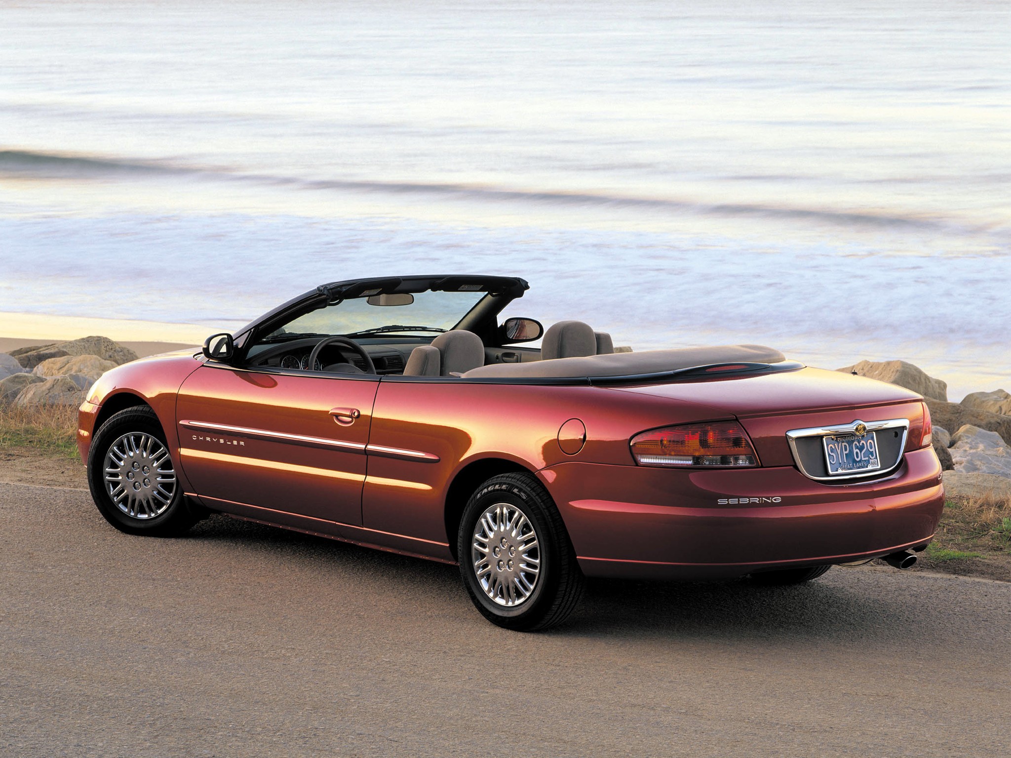 Chrysler Sebring Convertible photo 16