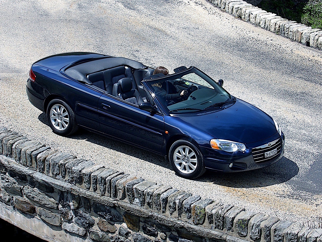 Chrysler Sebring Convertible photo 16