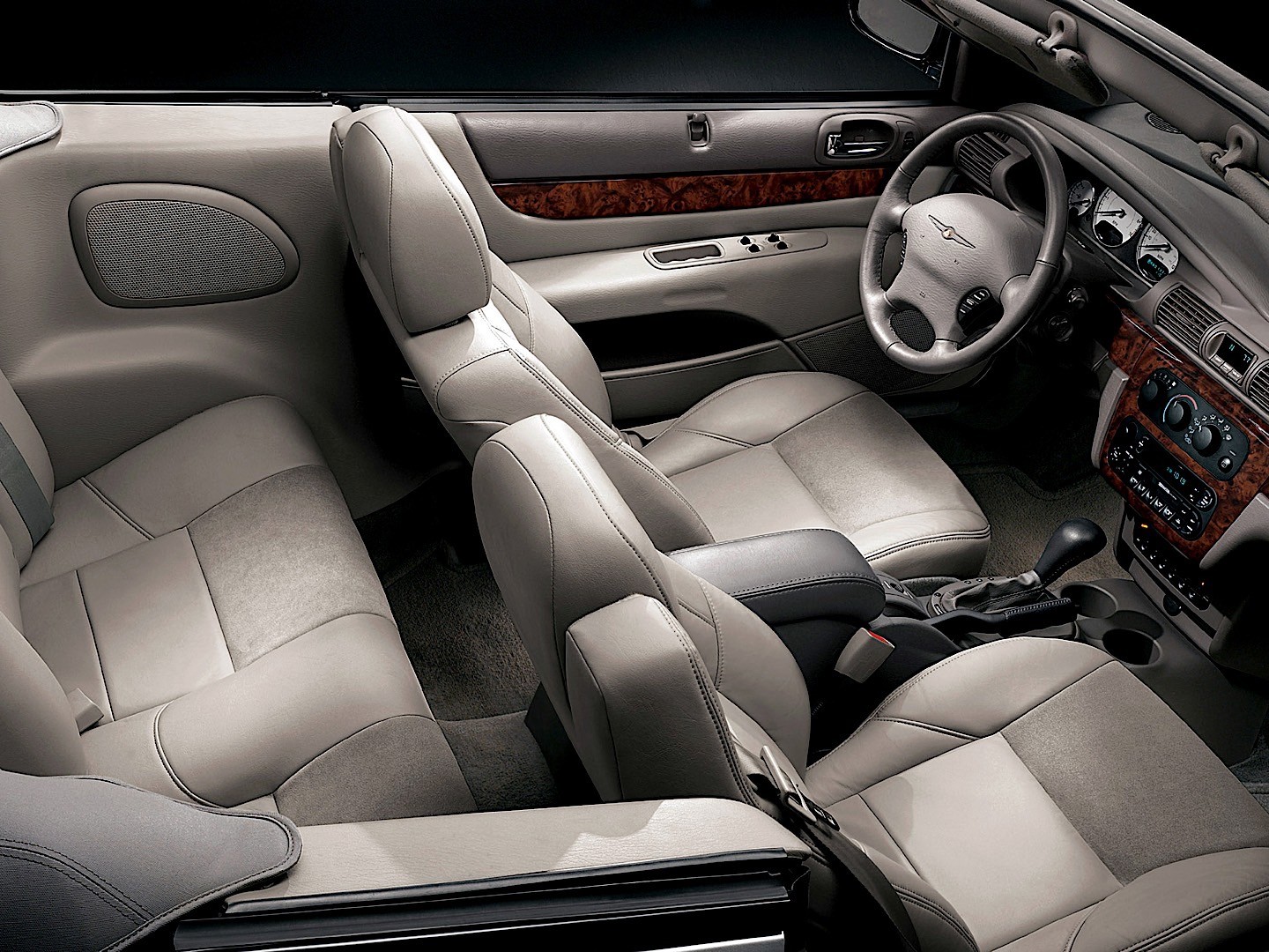 Chrysler Sebring Convertible photo 22