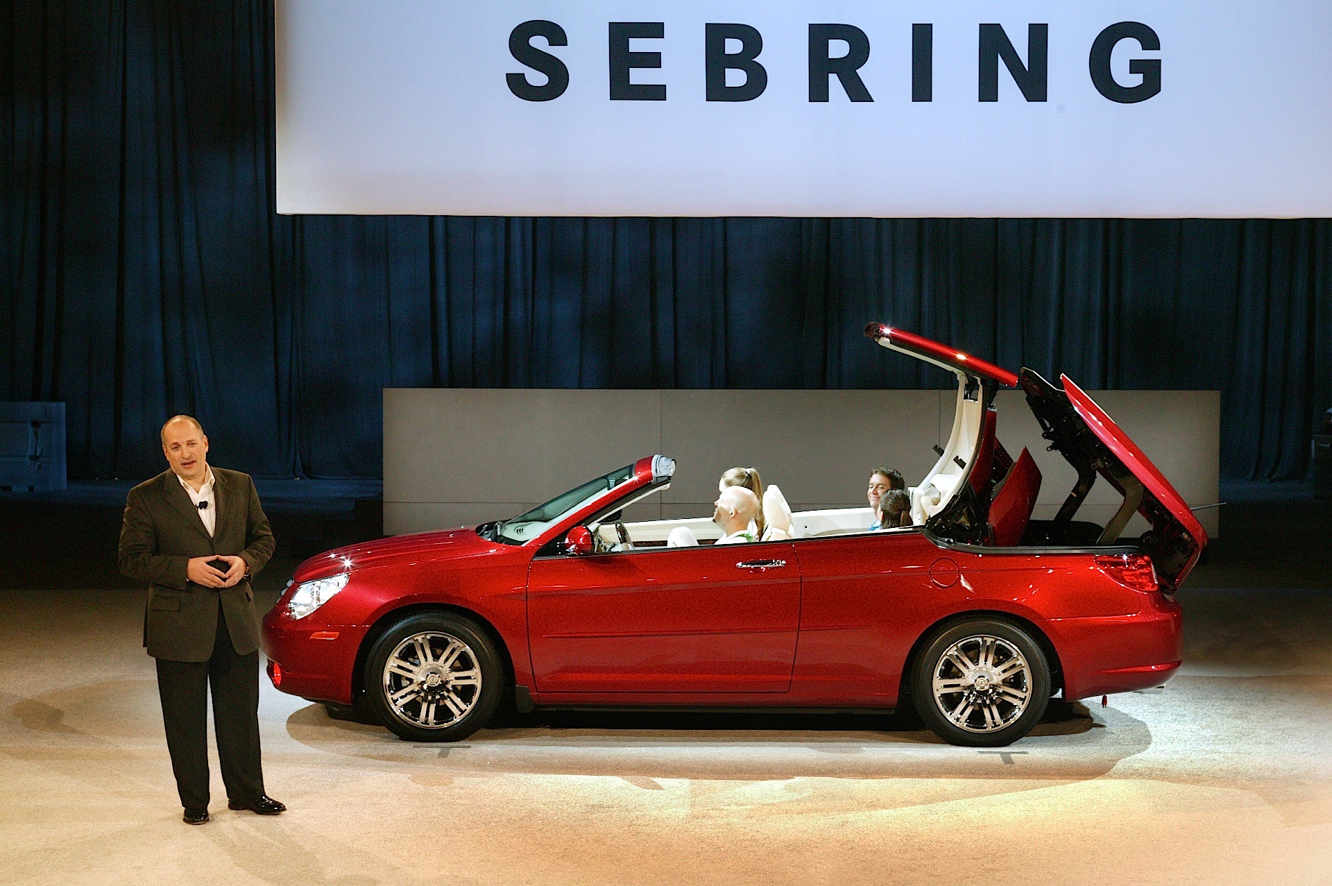 Chrysler Sebring Convertible photo 9
