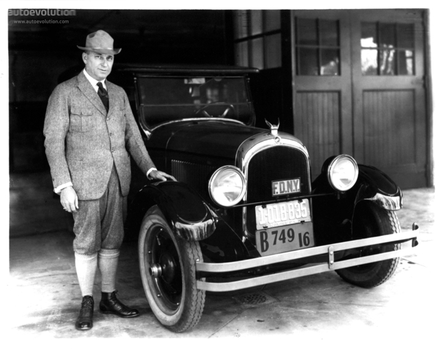 Chrysler Six photo 2