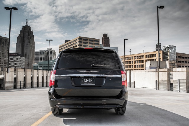 Chrysler Town &Amp; Country foto 12