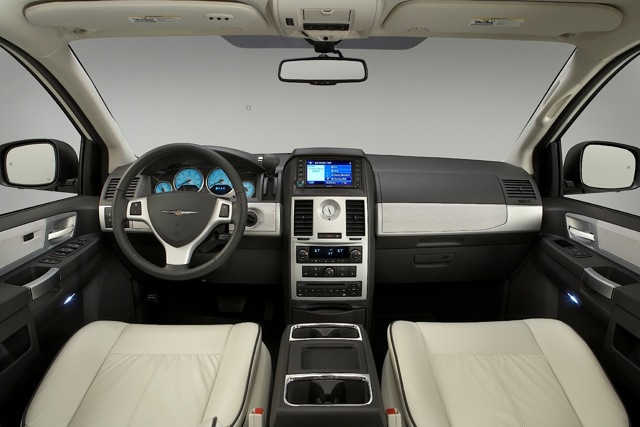 Chrysler Town &Amp; Country foto 42