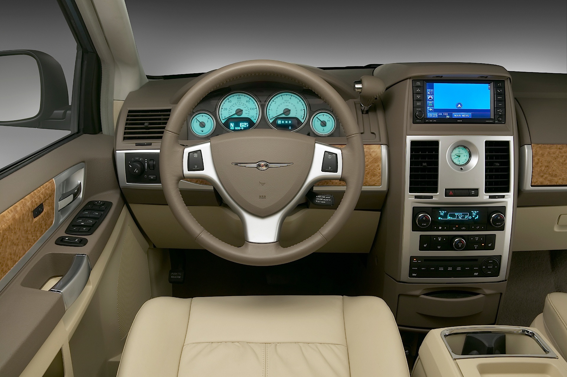 Chrysler Town &Amp; Country photo 30