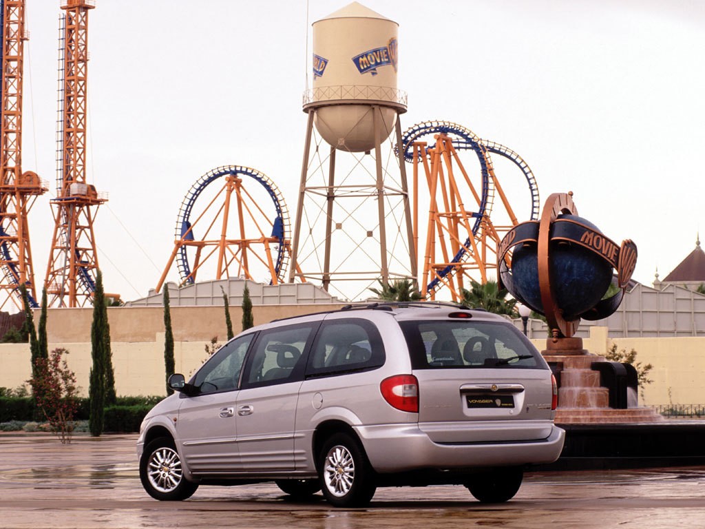 Chrysler Voyager photo 13