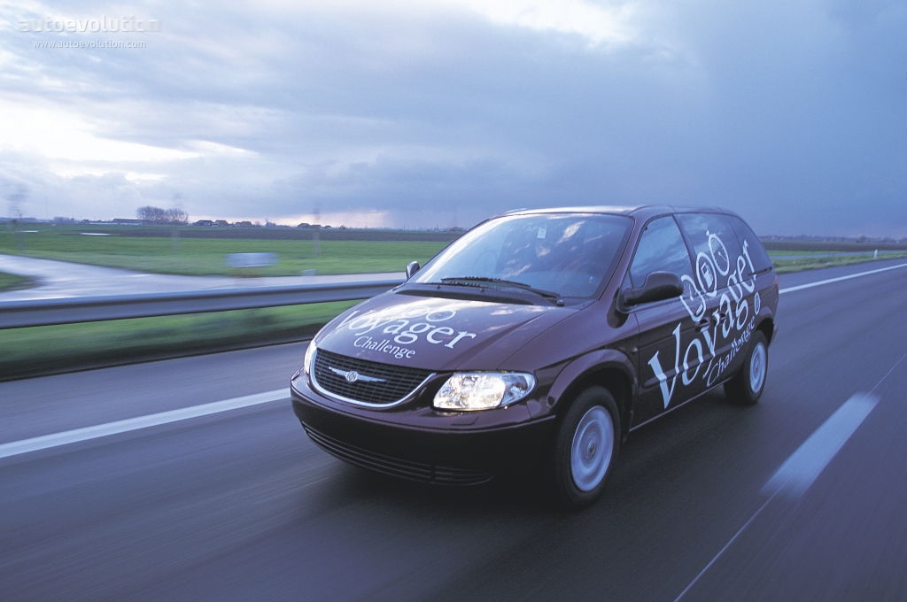 Chrysler Voyager photo 2