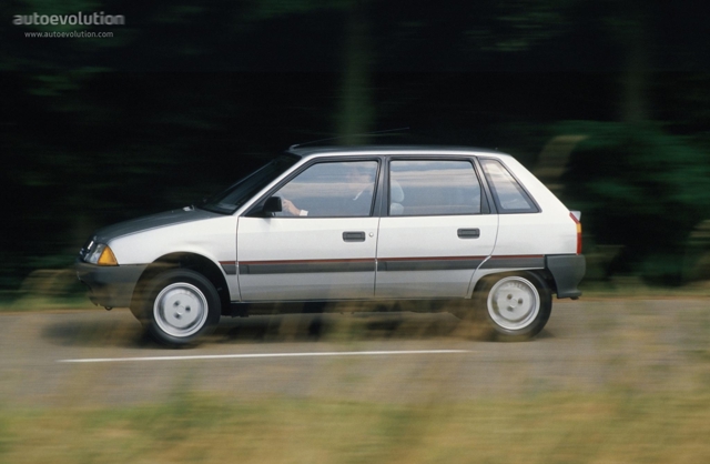 Citroen Ax 5 Doors foto 4