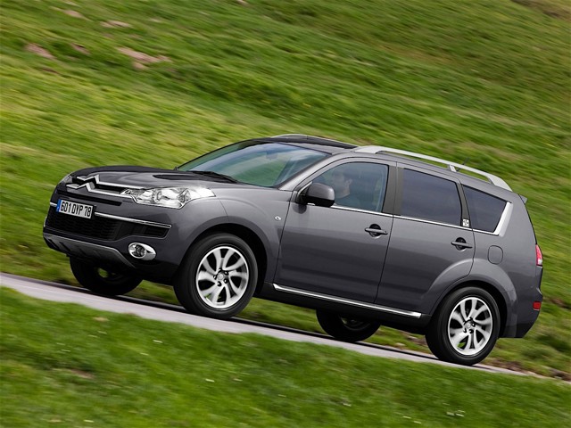 Citroen C-Crosser photo 20